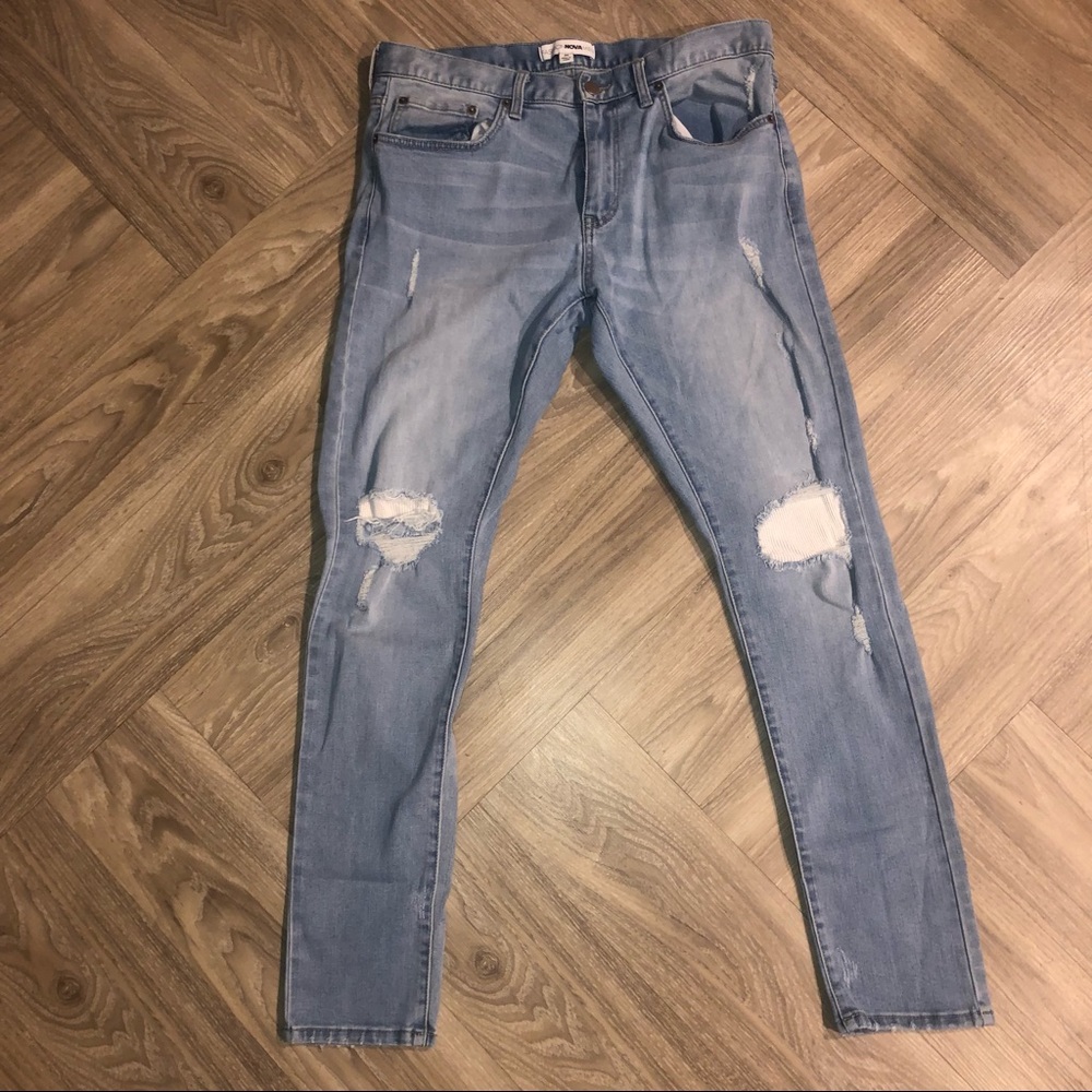 Men’s Distressed Fashion Nova Jeans